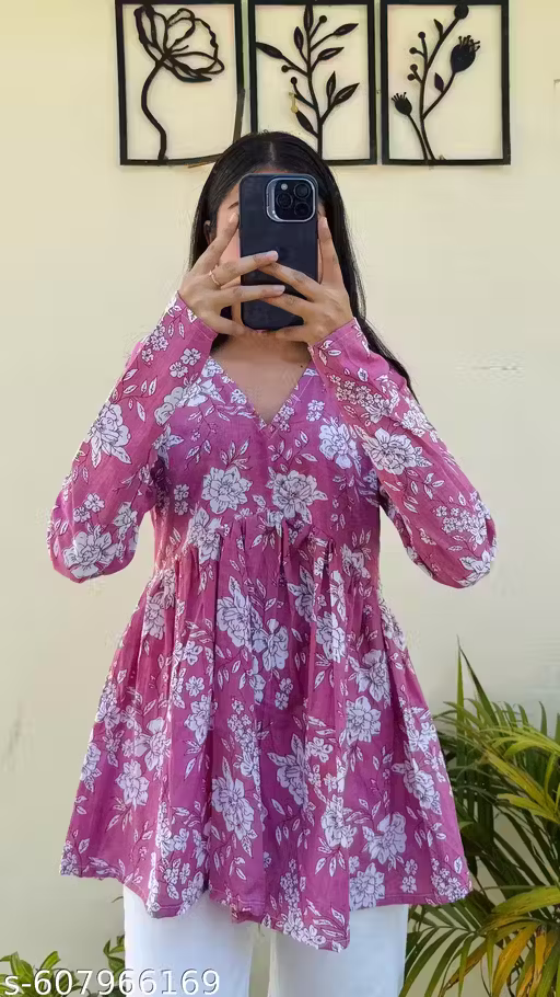 Women Rayon Printed Short Kurti - Image 2