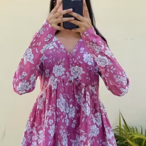 mvwug_512 Women Rayon Printed Short Kurti